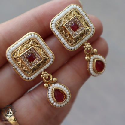 "Regal Rajwadi Necklace: A Statement of Elegance"