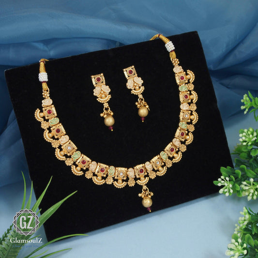 "Royal Charm: Rajwadi Necklace Set"