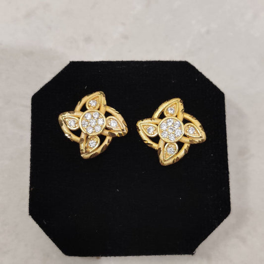 gold plated light weight earrings