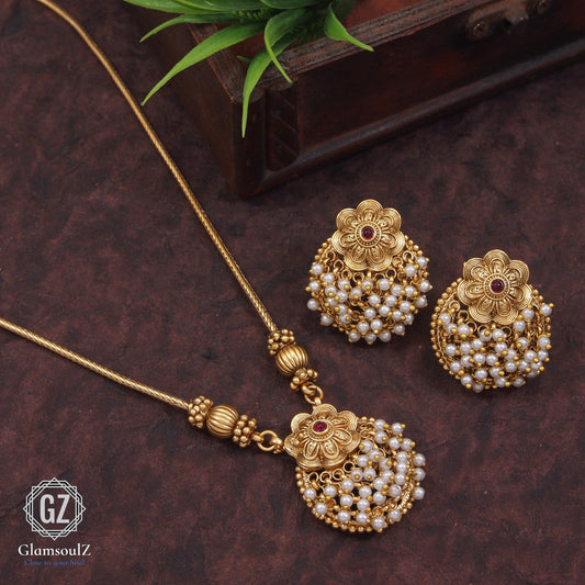 "Elevate your style with our exquisite Rajwadi chain-pendant collection at Glamsoulz. Shop now for timeless elegance and fashion-forward charm. #RajwadiJewelry #ChainPendant #Glamsoulz"